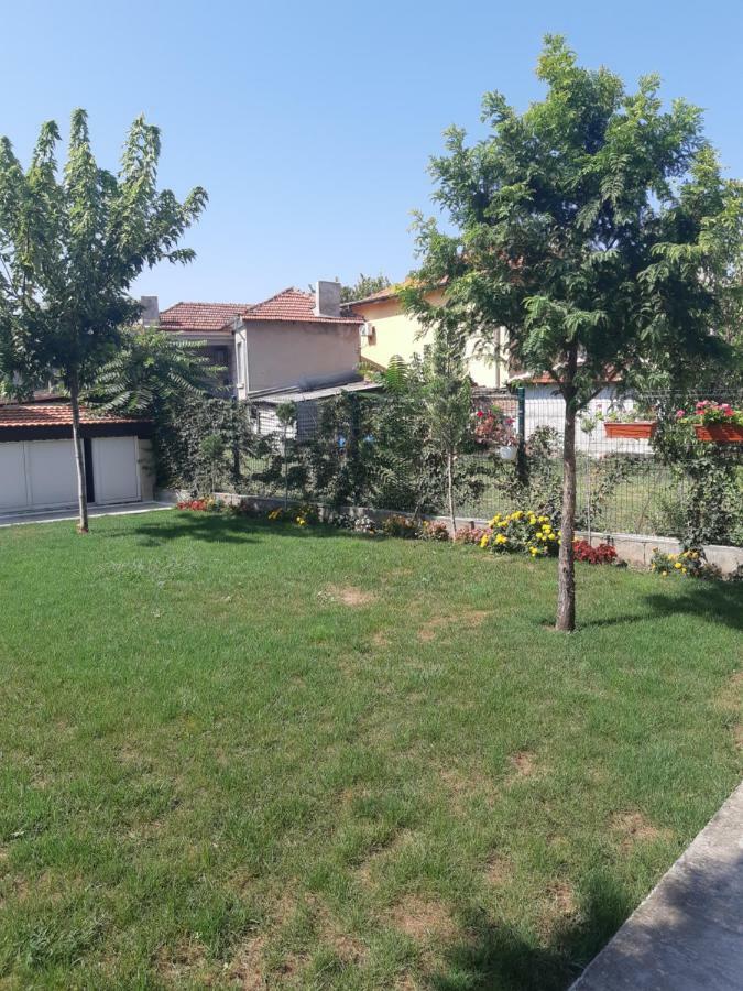 Villa Ros Guest House Svilengrad Exterior foto