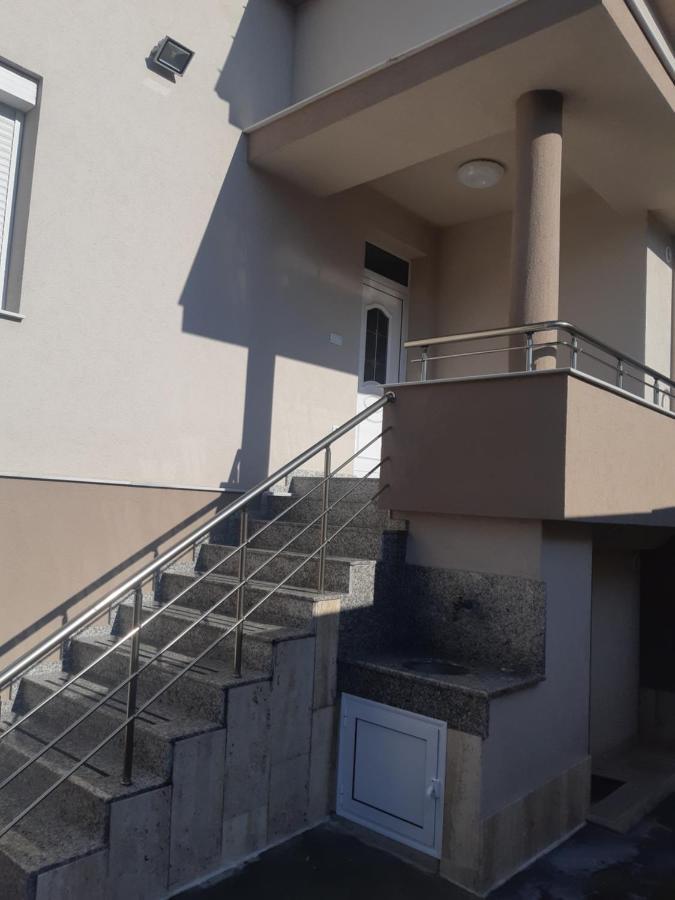 Villa Ros Guest House Svilengrad Exterior foto