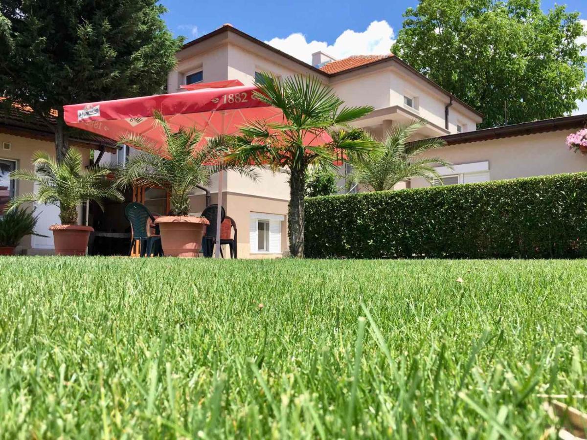 Villa Ros Guest House Svilengrad Exterior foto