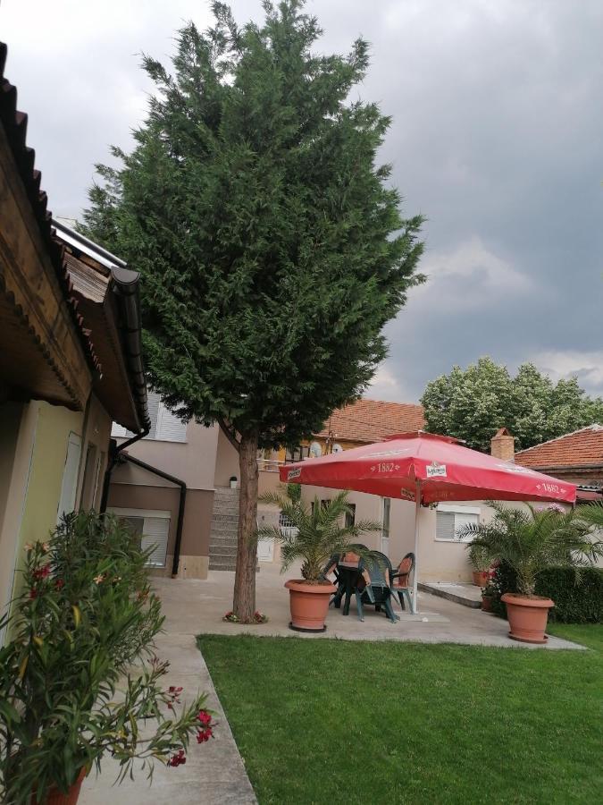 Villa Ros Guest House Svilengrad Exterior foto